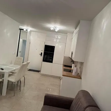 Apartment Janickiego 159 Parking Free Poznan